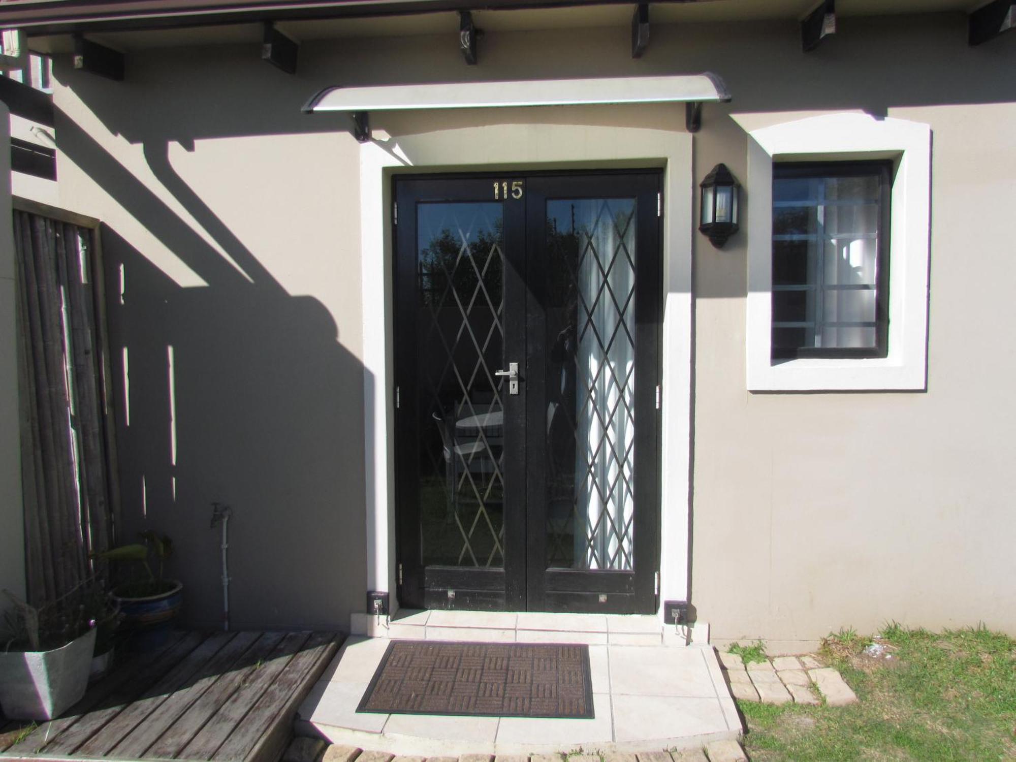 Santini Lace Self Catering Unit Plettenberg Bay Bagian luar foto
