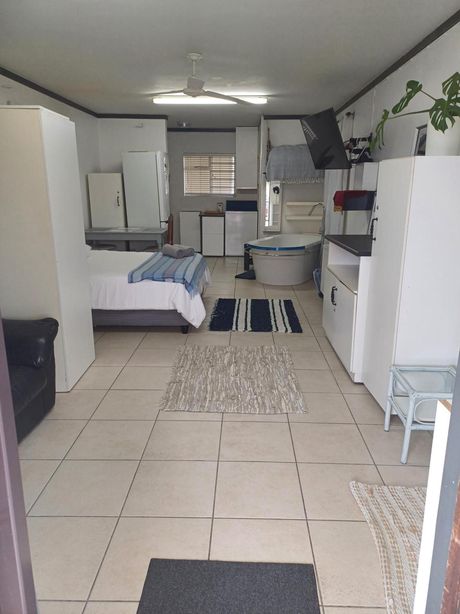 Santini Lace Self Catering Unit Plettenberg Bay Bagian luar foto