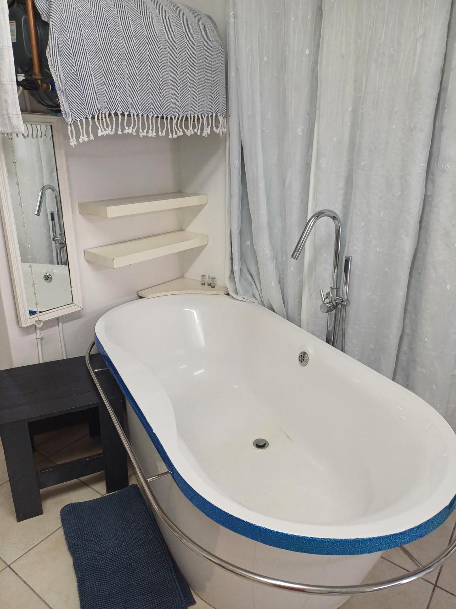Santini Lace Self Catering Unit Plettenberg Bay Bagian luar foto